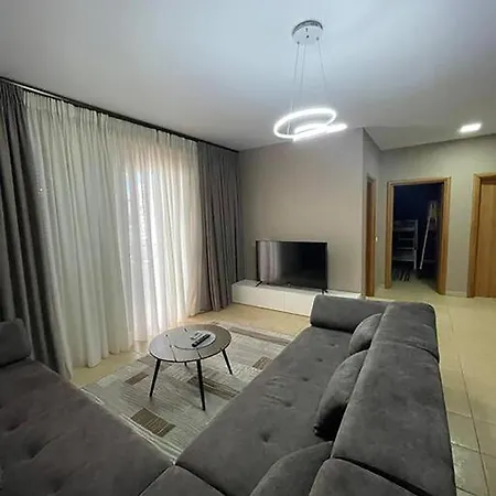 Alpha Apartment *